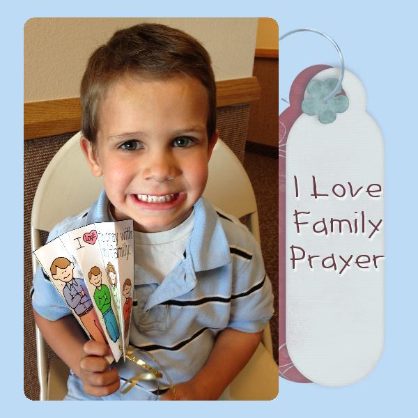 I love to pray with my family! family prayer fan AGES 1-5